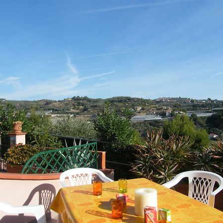 Casa di RINO Villa San Lorenzo al Mare Esterno foto