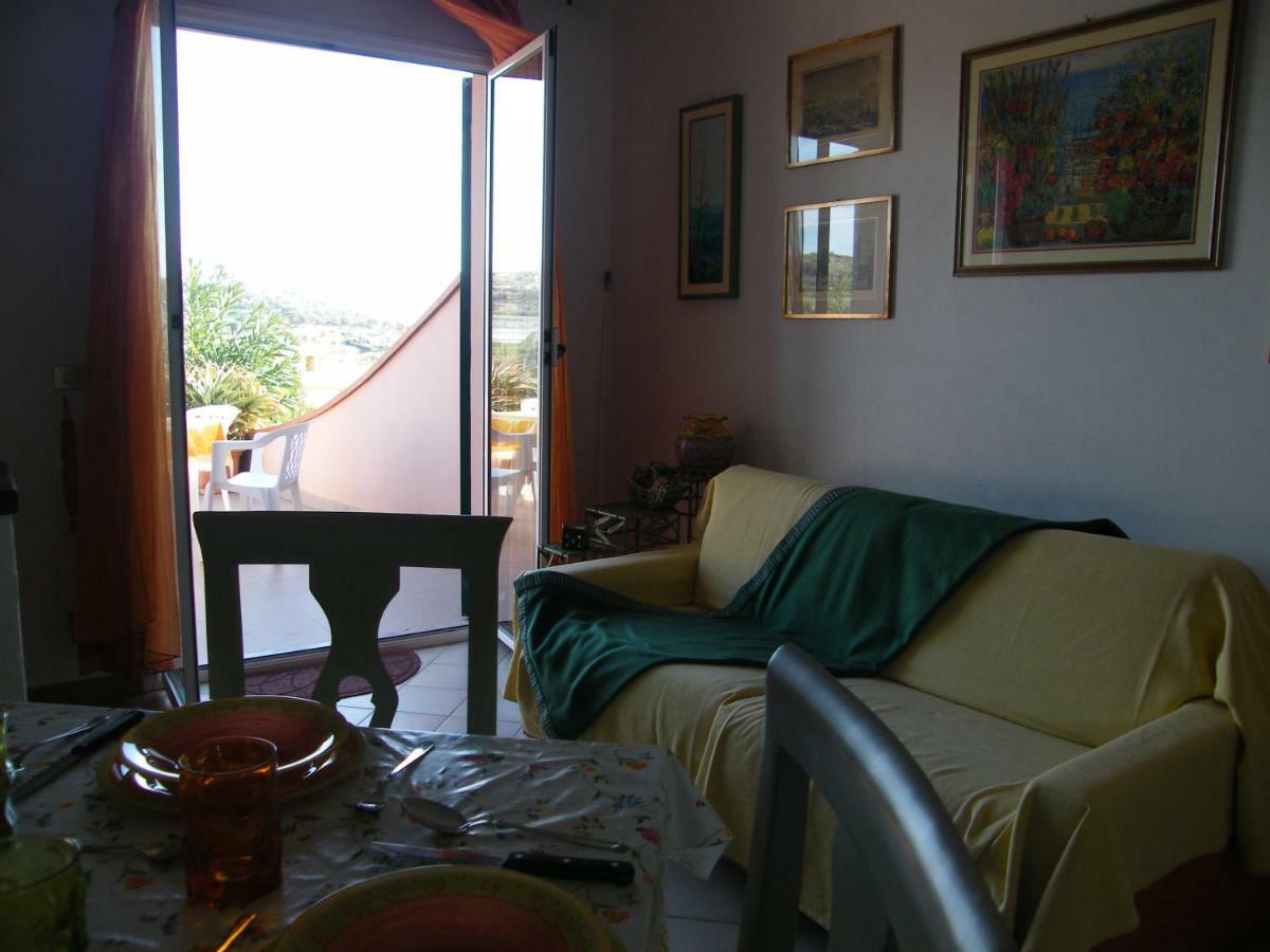 Casa di RINO Villa San Lorenzo al Mare Esterno foto